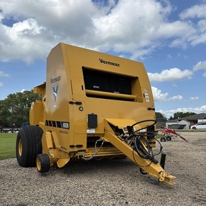 Presse à balles rondes agricole pour tracteur, meilleure qualité, prix abordable, livraison rapide, vente en gros de balles de paille et de foin - Product Image 1