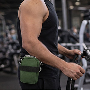 Sac de sport de luxe de qualité supérieure avec intérieur en polyester et nylon, poche intérieure personnalisée pour une utilisation quotidienne en salle de sport - Product Image 4