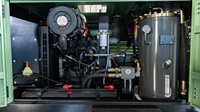 Machine de compresseur d'air à vis Diesel Portable de haute qualité pour l'exploitation minière 12 bars 285-385 CFM 380V tension moteur pompe Air fin noyau