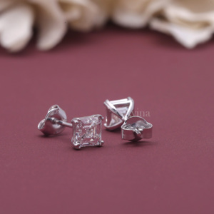Pendientes de Diamante Cultivado en Laboratorio con Certificación IGI, Corte Asscher, Solitario, en Oro Blanco/Rosa y Amarillo de 14K, Pendientes de Diamante de 6 Puntas - Product Image 3