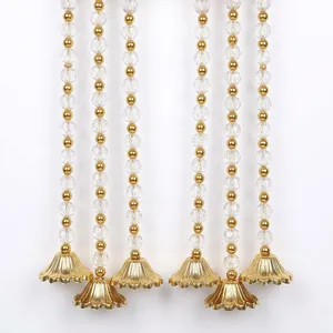 Décoration de porte artisanale en forme de paon avec des anneaux floraux, des roses roses, des perles et des clochettes suspendues pour une décoration festive traditionnelle de la maison - Product Image 5