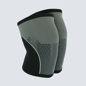 Genouillères de musculation en néoprène 7MM avec impression silicone premium, compression pour fitness et entraînement, logo personnalisé, genouillères Crossfit - Product Image 4