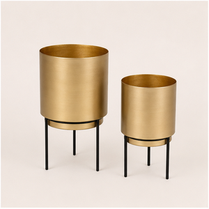 Macetas Modernas Ecológicas de Metal Dorado con Soporte Negro para Uso en Interiores/Exteriores y Jardín, Decoración para Hogar y Oficina - Product Image 1