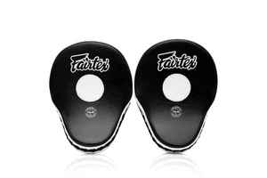 นวมซ้อมมวย Fairtex สีดำขาว รุ่นโค้ง นวมซ้อมมวยคุณภาพพรีเมียม สำหรับฝึกซ้อม MMA มวยไทย - Product Image 6