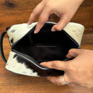 Sac cosmétique en cuir usiné à la main portable de grande capacité sac de maquillage féminin cheveux sur la peau de vache organisateur voyage trousse de toilette et étuis - Product Image 6
