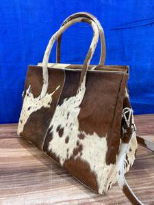 Cowhide Leather Flap Casual Tote <b>Bag</b> <b>Lock</b> Closure Removable Strap Women's Animal Print Large Capacity Daily Use - Product Image 3