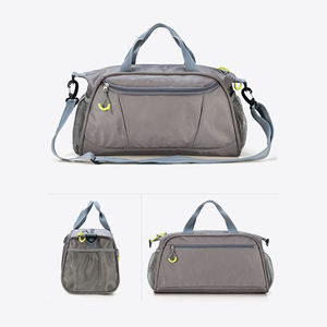 Versatile Women Fitness Duffle Bag Durable Workout Handbag with Adjustable Shoulder Strap and Secure Curved Zipper - Product Image 3