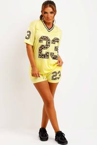 Ensemble de maillot personnalisé pour femme, col en V, imprimé léopard, haut à manches courtes, short à cordon de serrage, OEM ODM, vente en gros - Product Image 2