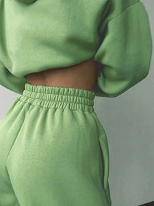 ชุดวอร์มออกกำลังกายแบบมีฮู้ดสำหรับผู้หญิง ขายส่ง ปรับแต่งได้ ระบายอากาศ กันลม ผ้าฟลีซ 2 ชิ้น ผ้าฝ้าย 100% แบบเรียบ - Product Image 4