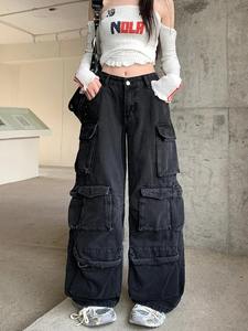 Pantalones vaqueros negros lavados, estilo cargo, para mujer, con múltiples bolsillos, de pierna ancha. - Product Image 4