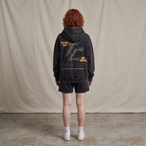 Ensemble sweat à capuche oversize et short en molleton délavé pour femme Twin City, tenue décontractée deux pièces avec logo brodé - Product Image 6