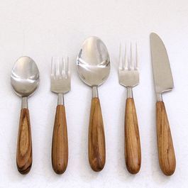 ชุดช้อนส้อมมีดสแตนเลสตกแต่งด้วยด้ามไม้ สำหรับใช้ในบ้าน ร้านอาหาร และโรงแรม - Product Image 6