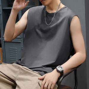 Camiseta sin mangas de malla transpirable Nesta Sports para hombre, chaleco holgado para gimnasio y entrenamiento. - Product Image 1