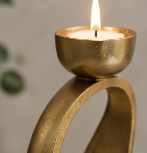 Portavelas Minimalista de Metal Dorado, Diseño Escultural Moderno de Arco Abierto, Soporte para Velas, Estilo Nórdico, Decoración para el Hogar - Product Image 5