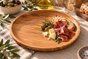Plato de Madera Rústico, Plato para Servir Hecho a Mano, Plato de Madera Natural, Plato Grande de Madera para la Cena - Product Image 3