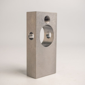 AMT VINA Composant mécanique de précision en acier inoxydable usiné CNC sur mesure pour l'automatisation industrielle - Product Image 1