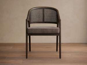 Silla de Comedor Premium con Brazos de Madera de Teca Sólida y Respaldo con Detalles de Ratán – Asiento Acolchado Confortable para Hoteles y Comedores de Lujo - Product Image 6