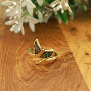 Handmade Brass Whale Tail Ring Wholesale, <b>Abalone</b> <b>Shell</b> Inlay Ring, Mermaid Tail Adjustable Ring, Ocean Nature Jewelry - Product Image 2