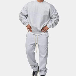 Sudadera premium gris melange de cuello redondo con un corte moderno y elegante para colecciones personalizadas de ropa casual y streetwear al por mayor. - Product Image 1