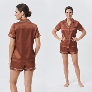 Conjunto de Pantalones Cortos de Satén para Mujer, Camisa de Manga Corta con Botones 100% Seda, Pantalones Cortos de Dos Piezas, Ropa de Dormir Clásica, Pantalones Cortos de Verano para la Noche - Product Image 1
