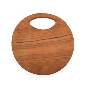 Planche à découper élégante en bois, épaisse, durable, finition lisse, poignée intégrée, parfaite pour couper, servir, usage quotidien en cuisine - Product Image 4