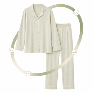 Vêtements de nuit pour femmes en coton à manches longues et boutons sur le devant - Product Image 2