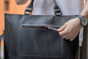 Sac à bandoulière pour ordinateur portable unisexe moderne et élégant en cuir véritable de haute qualité, durable, léger, imperméable, portable et protecteur - Product Image 5