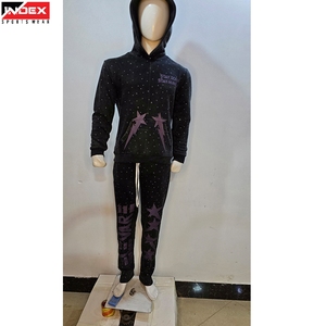 Ensemble de survêtement décontracté pour homme avec strass, style streetwear, USA, comprenant un sweat à capuche et un pantalon, qualité supérieure et abordable - Product Image 1