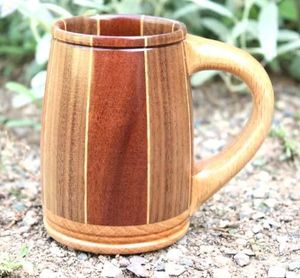 Chope à bière en bois bicolore - Product Image 2