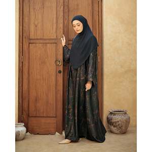 Conjunto de Abaya Maxi Holgada para Mujer Amisya con Cordón Ajustable, Estampado Digital, Textura Arrugada y Patrón Sólido para Ramadán, Eid y Oración - Product Image 5