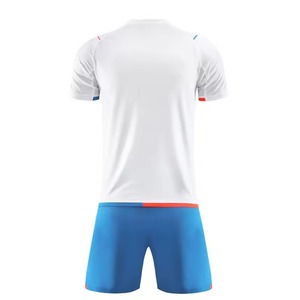 Uniforme de Fútbol Moderno Más Vendido, Diseño Personalizado, Conjunto de Dos Piezas, Uniforme de Fútbol de Alta Calidad - Product Image 4