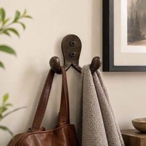 SHUBHAM Gancho Doble de Metal Vintage para Colgar Ropa, Acabado en Latón Antiguo, para Baño, Entrada, Pasillo, Decoración de Pared Vintage - Product Image 1
