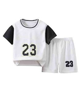 Ensemble de maillots de basket-ball personnalisés pour garçons, 100% polyester, manches courtes, taille élastique, col rond, séchage rapide, personnalisable avec le nom de l'équipe - Product Image 1
