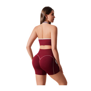 Ensemble de yoga léger 2 pièces : short d'été et soutien-gorge de sport respirant – Créez votre propre design personnalisé pour l'entraînement en salle et la course à pied - Product Image 2
