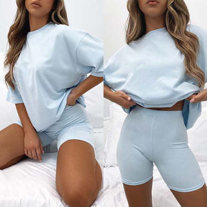 Ensemble T-shirt et short d'été pour femme, col rond, manches courtes, vente en gros OEM personnalisée - Product Image 5