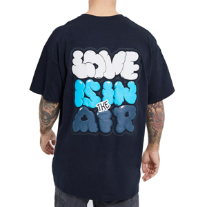 เสื้อยืดโอเวอร์ไซส์สีดำสำหรับผู้ชาย แขนสั้น ผ้าฝ้าย คอกลม พิมพ์ลายตัวอักษรด้านหลัง เสื้อยืดลำลองสไตล์สตรีท ใส่ได้ทุกวัน - Product Image 3