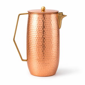 Carafe à eau en laiton faite à la main, pichet décoratif gravé, carafe de service haut de gamme en métal pour la décoration de la maison, des restaurants et des hôtels - Product Image 1