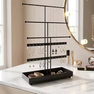 Support à bijoux élégant en métal, présentoir de luxe pour colliers, boucles d'oreilles, bracelets, bagues, organisateur de présentation pour coiffeuse et table de maquillage - Product Image 1