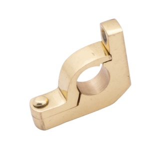 Meilleure vente Support de tapis triangulaire de petite taille au design moderne de haute qualité Finition en laiton Fourniture en gros - Product Image 1