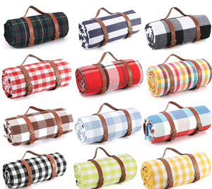 Manta de Picnic Impermeable a Cuadros, Plegable, con Correa de Transporte, Rectangular, para Acampar al Aire Libre - Product Image 3