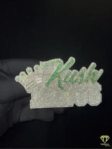 Collier pendentif Karma personnalisé entièrement serti de pierres de moissanite vertes et transparentes, bijoux de luxe hip-hop, collier statement - Product Image 2
