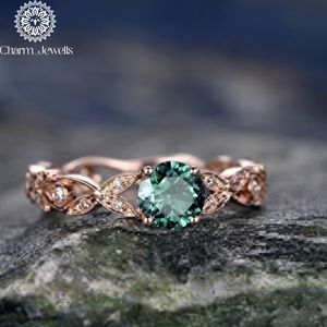 Bague de fiançailles en moissanite plaqué or rose argenté pour femme Charm_Jewells, taille coussin, sertissage à griffes, motif floral romantique, IGI - Product Image 6
