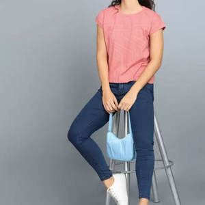 Camisetas Casuales de Verano de Diseño Personalizado y Calidad Premium para Mujer, Tela de Algodón, Logotipo del Fabricante Directo de Pakistán, Teñido Liso - Product Image 3