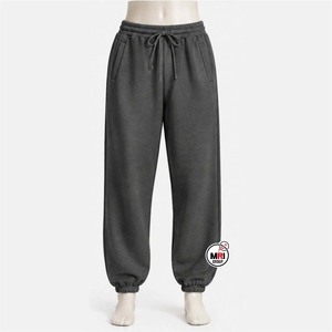Pantalones Deportivos Personalizados para Hombre, Color Gris Oscuro, Cintura Elástica con Cordón, Bolsillos Laterales, Tejido de Algodón Transpirable, Peso Medio, Estilo Casual para Otoño - Product Image 1