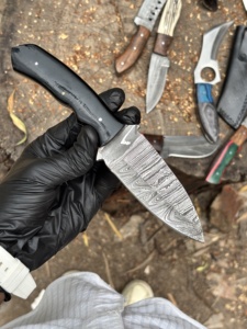 Handmade Damascus Steel Skinning <b>Knife</b> with Black Resin Handle Custom OEM ODM - Product Image 1