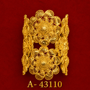 เครื่องประดับ MOLL JEWELLERS กำไลข้อมือดีไซน์ทันสมัยชุบทองบนโลหะผสมสังกะสี ประดับด้วยเพชรซิร์คอน สำหรับผู้หญิง ออกงาน รับรองโดยบุคคลที่สาม - Product Image 5