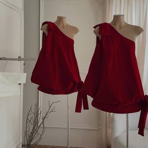 Top en velours asymétrique de haute qualité OEM pour femmes, vêtements de soirée et de fête - Product Image 5