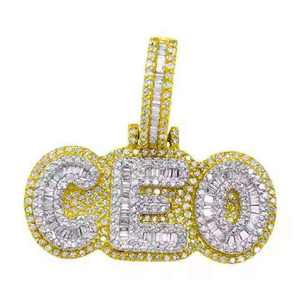 Colgante de Moissanita CEO de Plata 925 Bañada en Oro, Corte Brillante Redondo, con Letra Engastada, Joyería Hip Hop - Product Image 2