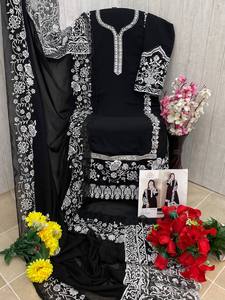 Festive Wear Shalwar Kameez en georgette lourde avec broderie Jari multi-fils, associée à un fond en soie Dupatta et Santoon - Product Image 4