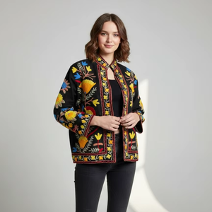 Blouson Bomber en Velours Tricoté Brodé Suzani Bohème Doux Hiver Réversible Écologique Symboles Paix Yin Yang Cadeau pour Elle - Product Image 1